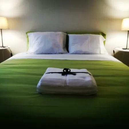 Your Place In شقة *